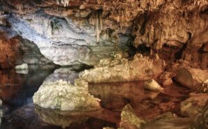 Sardaigne insolite : Les mystérieuses grottes de Neptune